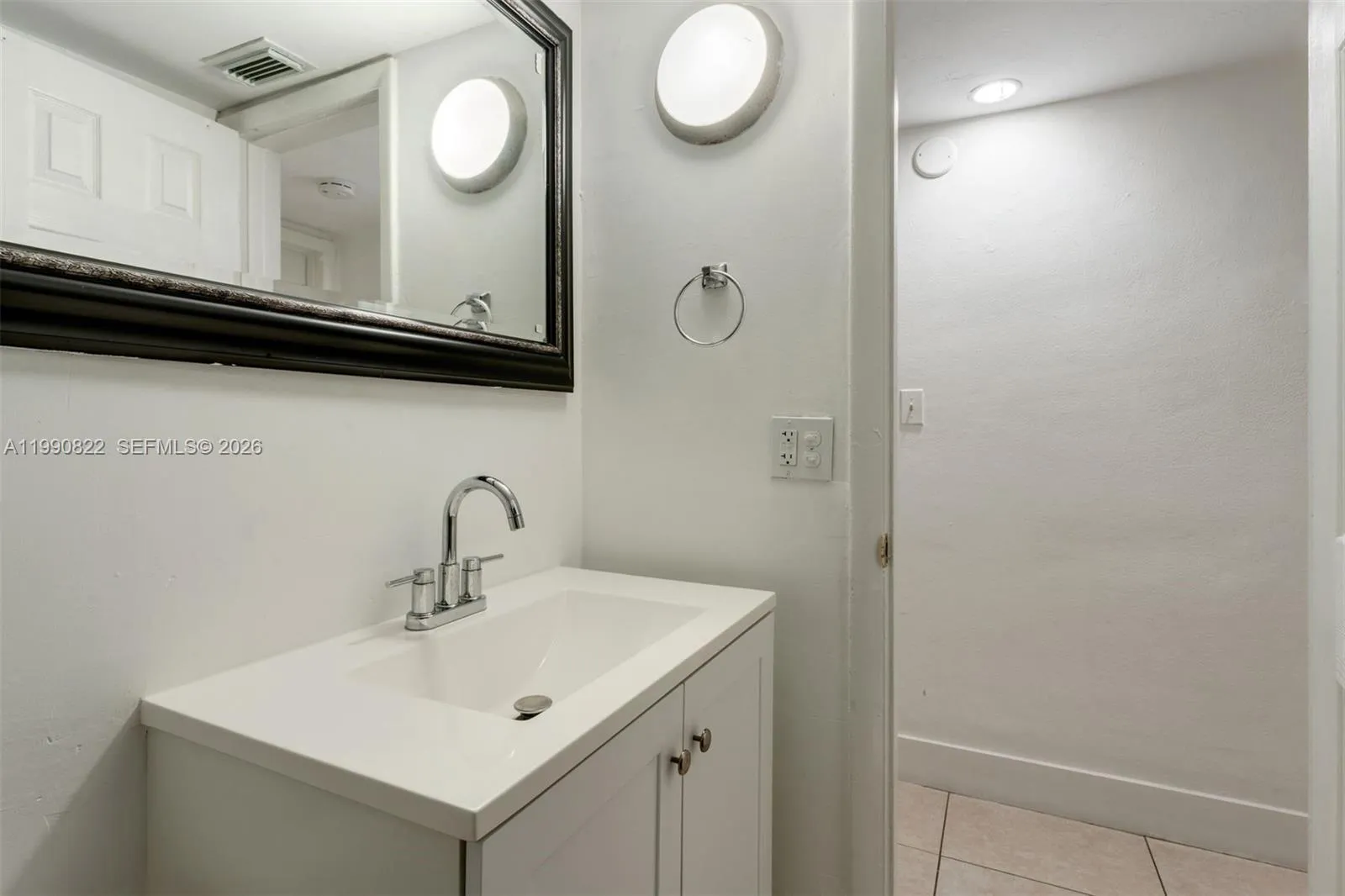 7670 Sw 82nd St H117, Miami, Florida 33143, Miami, Florida 33143, 2 Bedrooms Bedrooms, ,2 BathroomsBathrooms,Residential,For Sale,7670 Sw 82nd St H117, Miami, Florida 33143,A11990822