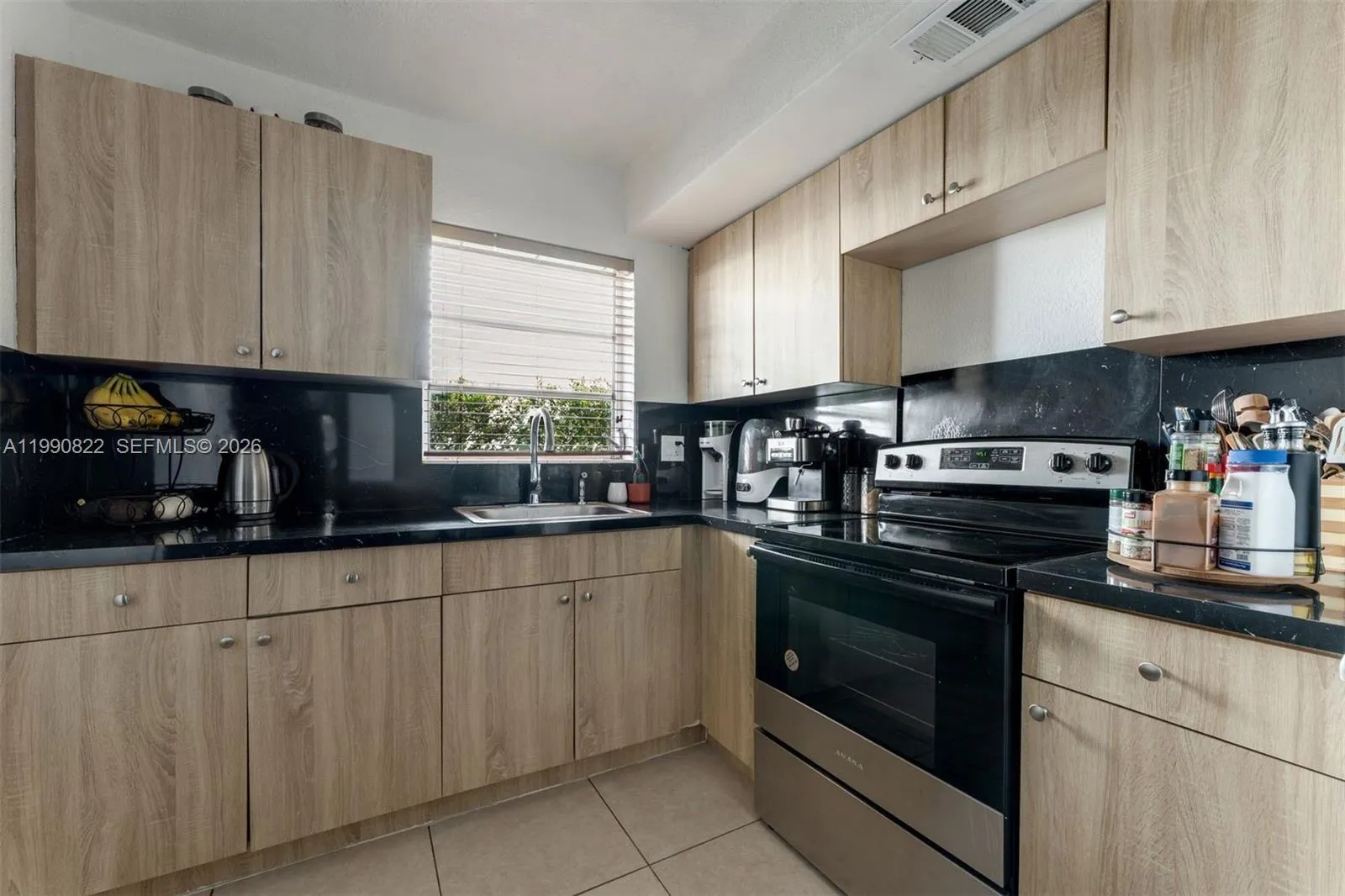 7670 Sw 82nd St H117, Miami, Florida 33143, Miami, Florida 33143, 2 Bedrooms Bedrooms, ,2 BathroomsBathrooms,Residential,For Sale,7670 Sw 82nd St H117, Miami, Florida 33143,A11990822