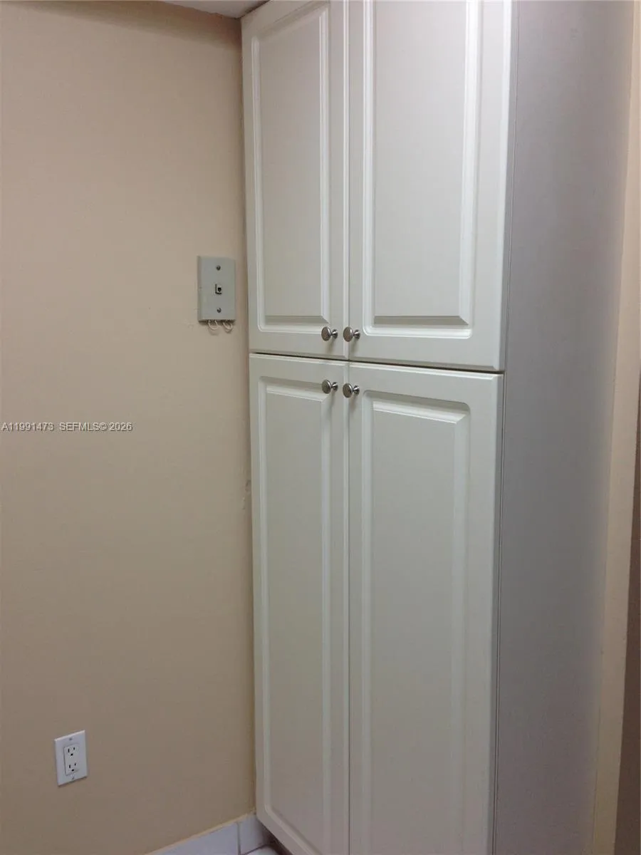 Miami, Florida 33175, 1 Bedroom Bedrooms, ,1 BathroomBathrooms,Residential Lease,For Rent,A11991473