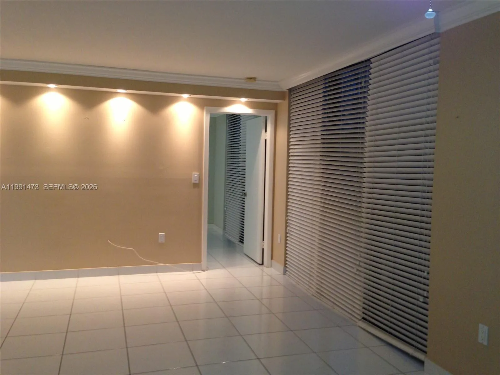 Miami, Florida 33175, 1 Bedroom Bedrooms, ,1 BathroomBathrooms,Residential Lease,For Rent,A11991473