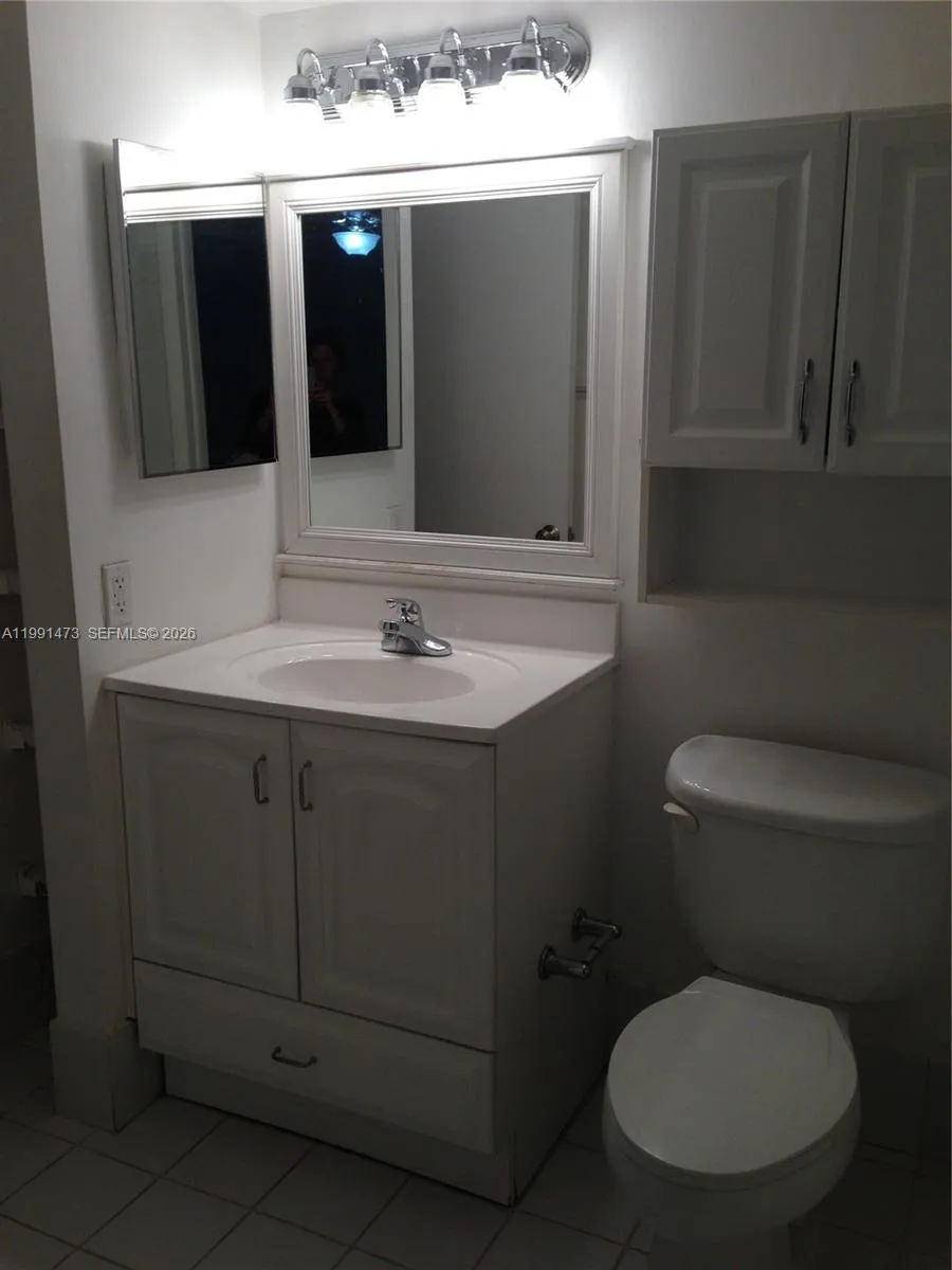 Miami, Florida 33175, 1 Bedroom Bedrooms, ,1 BathroomBathrooms,Residential Lease,For Rent,A11991473