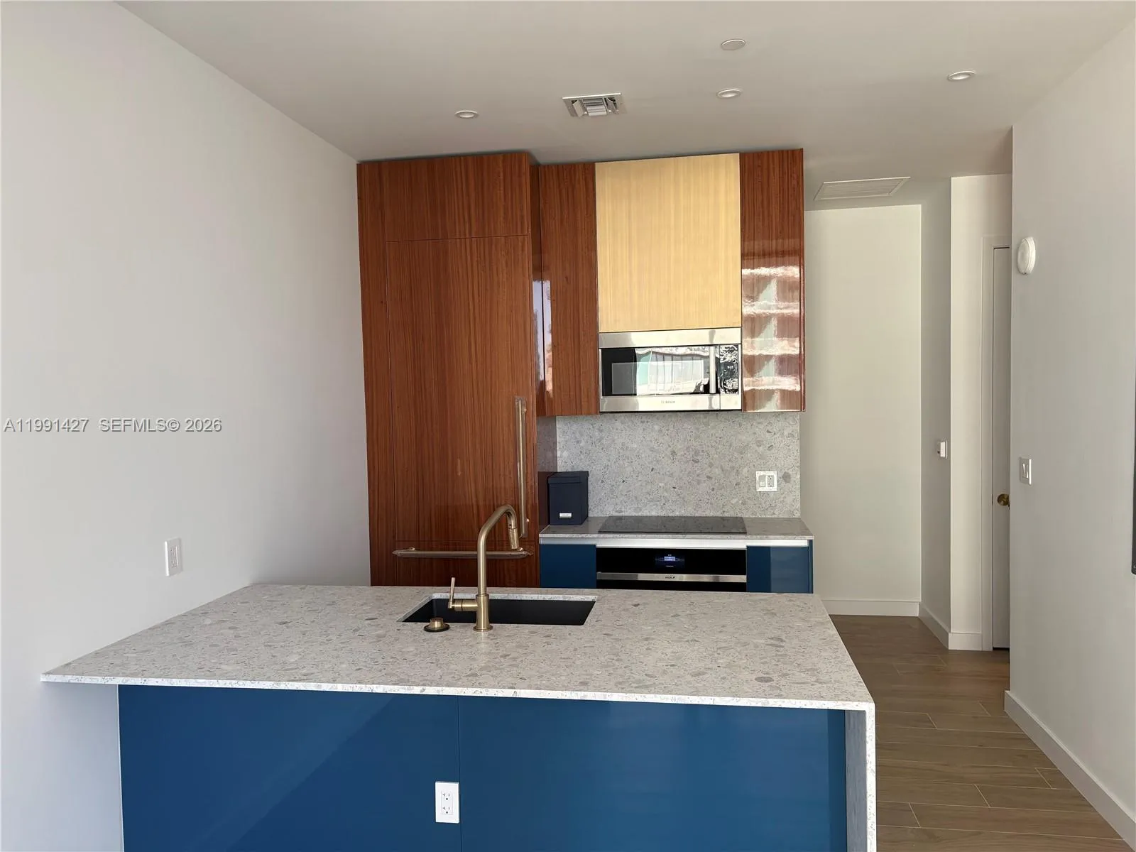 2655 S Bayshore Dr 1607, Miami, Florida 33133, Miami, Florida 33133, 1 Bedroom Bedrooms, ,1 BathroomBathrooms,Residential Lease,For Rent,2655 S Bayshore Dr 1607, Miami, Florida 33133,A11991427