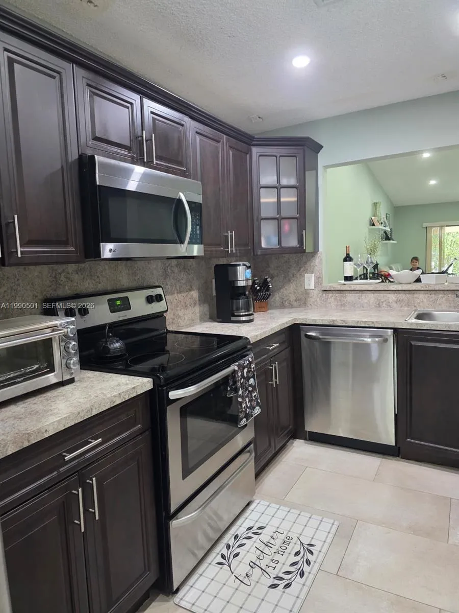893 Sw 120th Way, Davie, Florida 33325, Davie, Florida 33325, 3 Bedrooms Bedrooms, ,2 BathroomsBathrooms,Residential,For Sale,893 Sw 120th Way, Davie, Florida 33325,A11990501
