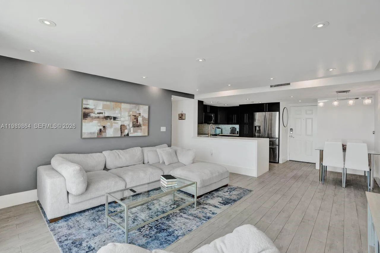 3000 Coral Way 1114, Miami, Florida 33145, Miami, Florida 33145, 2 Bedrooms Bedrooms, ,2 BathroomsBathrooms,Residential,For Sale,3000 Coral Way 1114, Miami, Florida 33145,A11989864