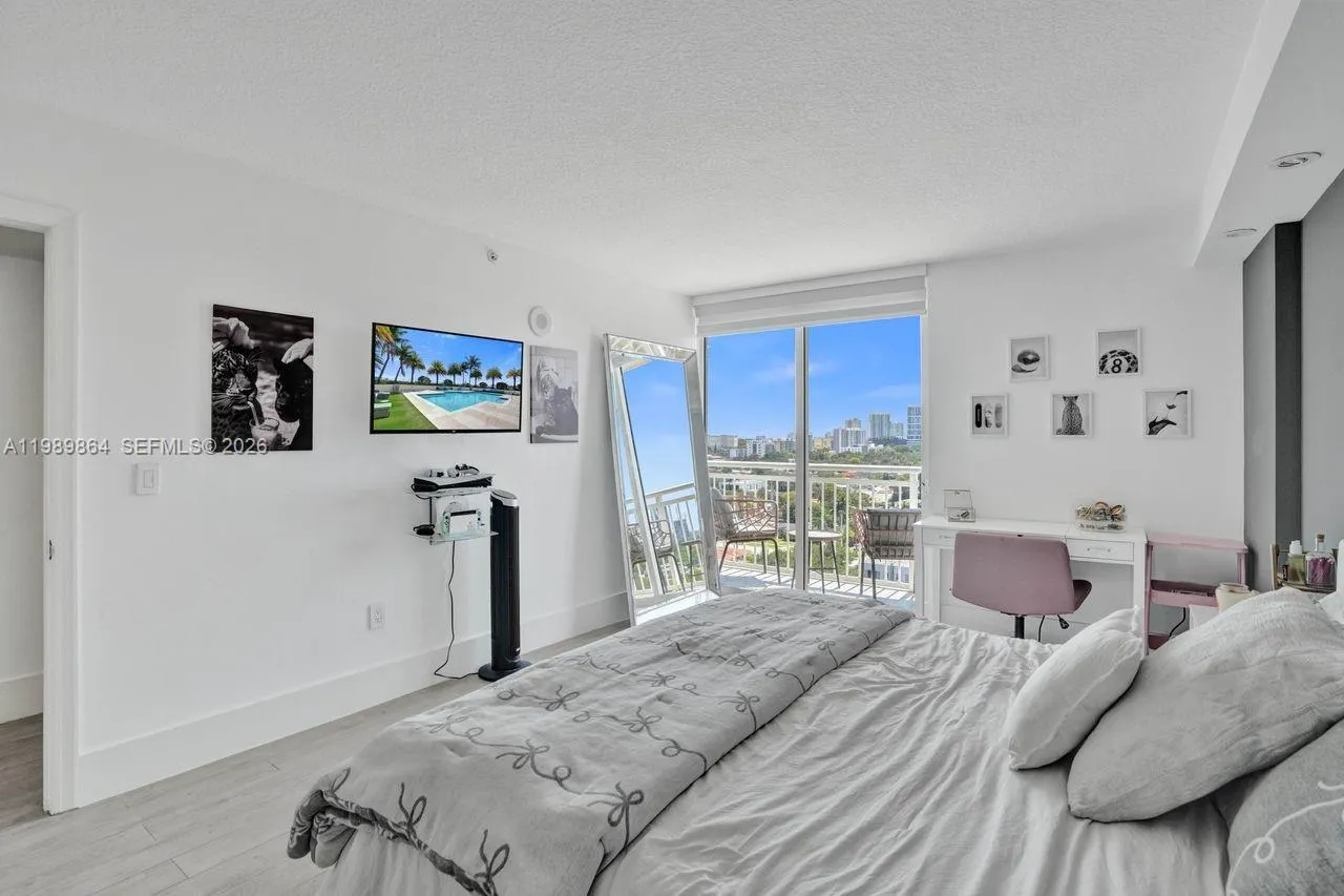 3000 Coral Way 1114, Miami, Florida 33145, Miami, Florida 33145, 2 Bedrooms Bedrooms, ,2 BathroomsBathrooms,Residential,For Sale,3000 Coral Way 1114, Miami, Florida 33145,A11989864