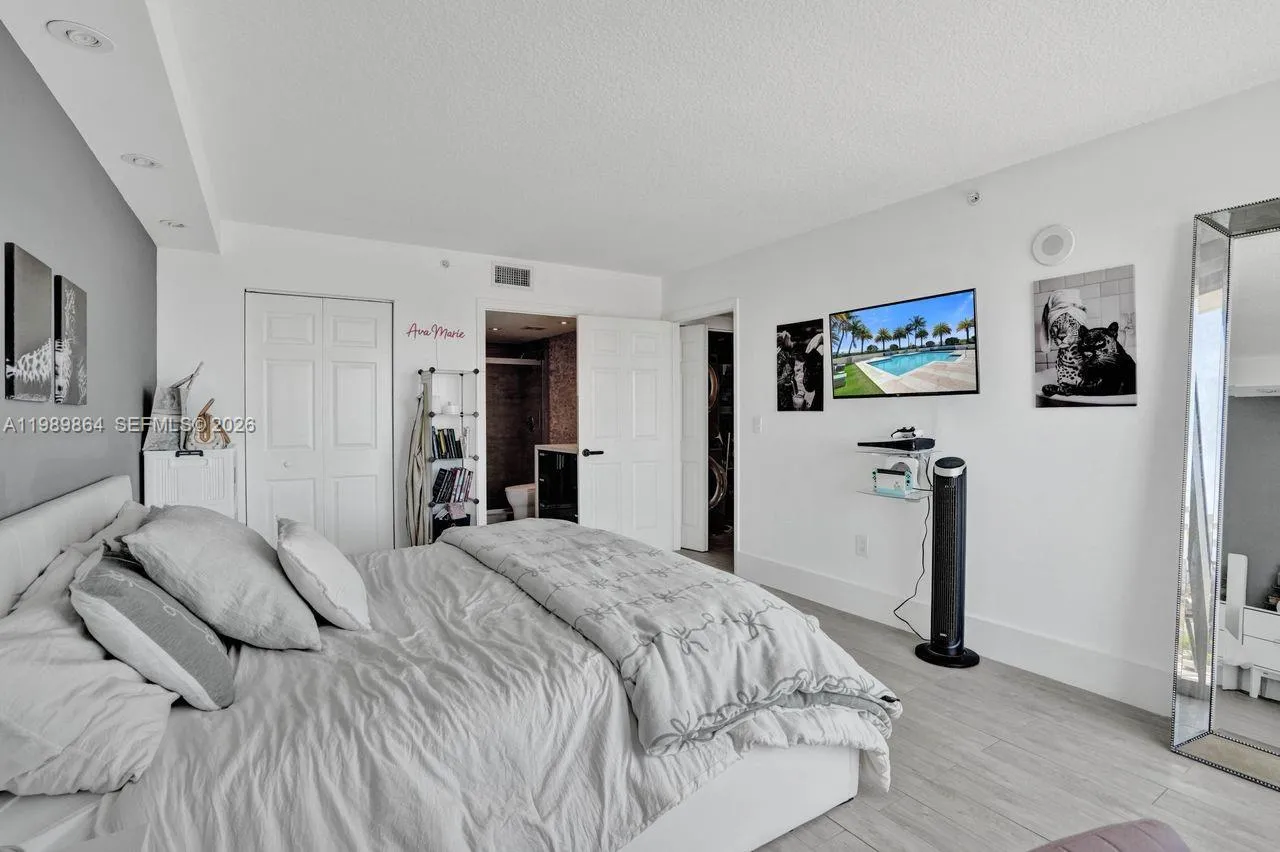 3000 Coral Way 1114, Miami, Florida 33145, Miami, Florida 33145, 2 Bedrooms Bedrooms, ,2 BathroomsBathrooms,Residential,For Sale,3000 Coral Way 1114, Miami, Florida 33145,A11989864