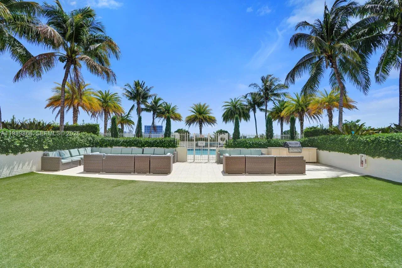 3000 Coral Way 1114, Miami, Florida 33145, Miami, Florida 33145, 2 Bedrooms Bedrooms, ,2 BathroomsBathrooms,Residential,For Sale,3000 Coral Way 1114, Miami, Florida 33145,A11989864