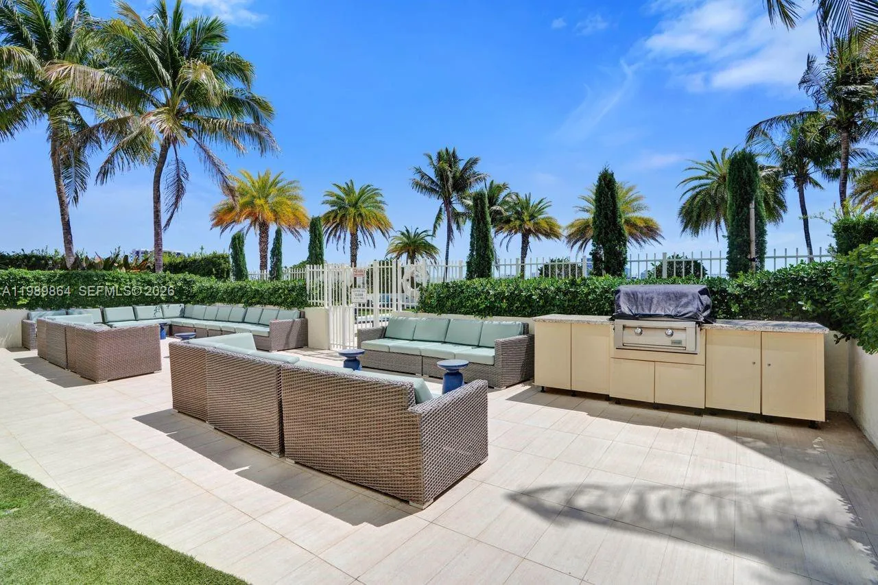 3000 Coral Way 1114, Miami, Florida 33145, Miami, Florida 33145, 2 Bedrooms Bedrooms, ,2 BathroomsBathrooms,Residential,For Sale,3000 Coral Way 1114, Miami, Florida 33145,A11989864