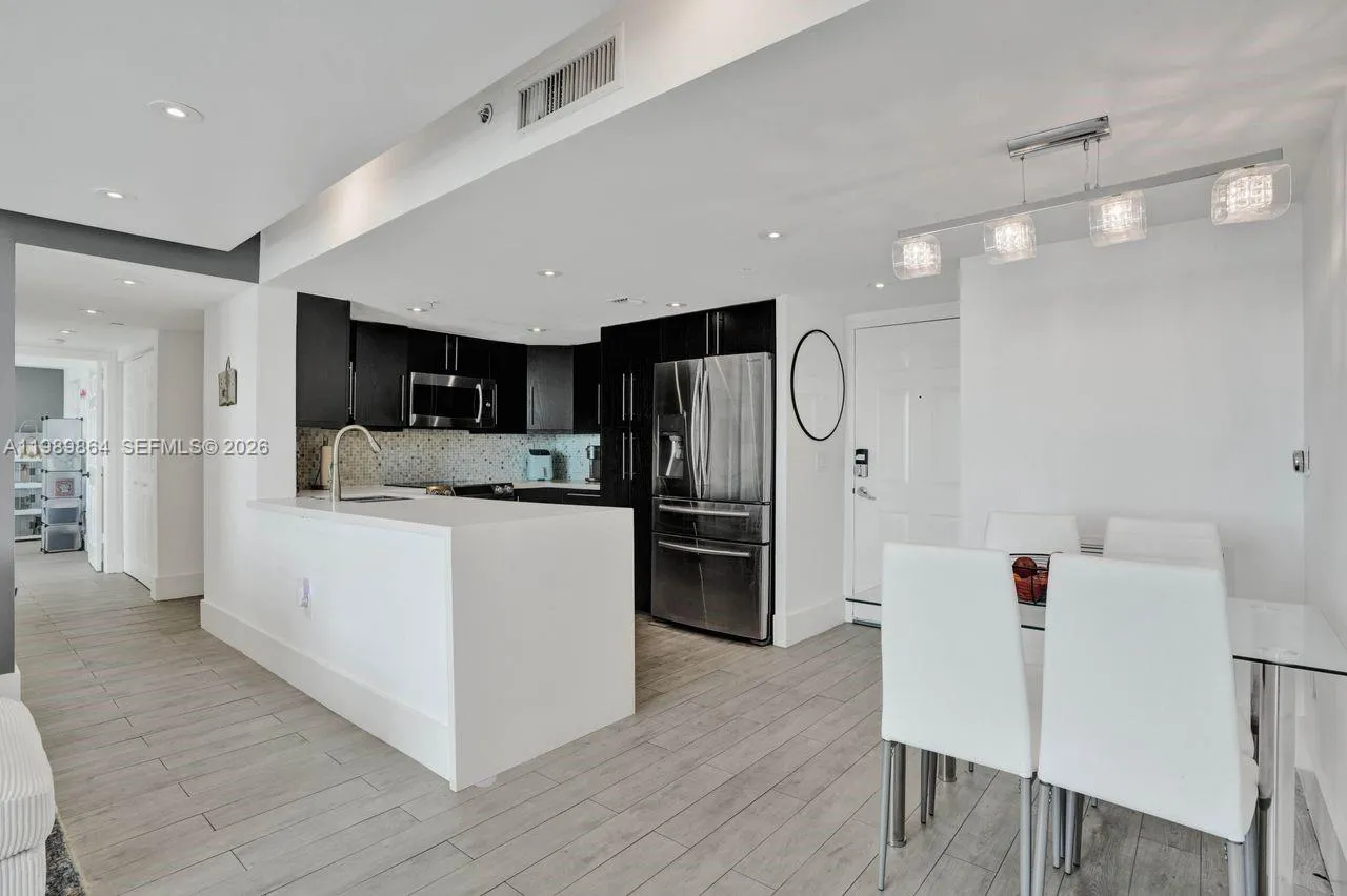 3000 Coral Way 1114, Miami, Florida 33145, Miami, Florida 33145, 2 Bedrooms Bedrooms, ,2 BathroomsBathrooms,Residential,For Sale,3000 Coral Way 1114, Miami, Florida 33145,A11989864