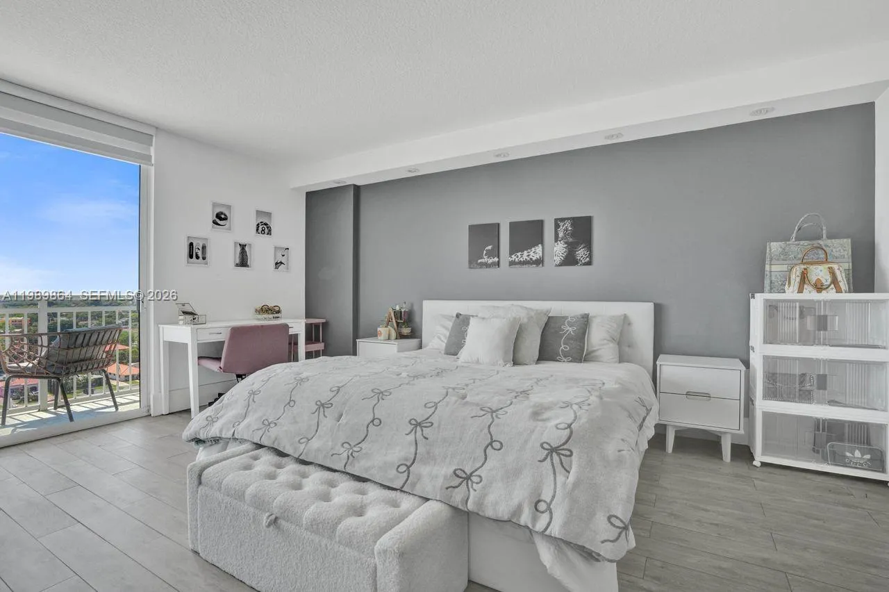 3000 Coral Way 1114, Miami, Florida 33145, Miami, Florida 33145, 2 Bedrooms Bedrooms, ,2 BathroomsBathrooms,Residential,For Sale,3000 Coral Way 1114, Miami, Florida 33145,A11989864