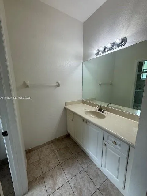 4920 Sw 140th Ter 4, Miramar, Florida 33027, Miramar, Florida 33027, 3 Bedrooms Bedrooms, ,2 BathroomsBathrooms,Residential Lease,For Rent,4920 Sw 140th Ter 4, Miramar, Florida 33027,A11991539