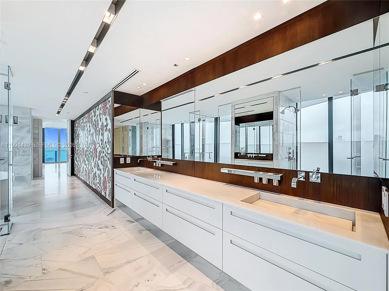 19575 Collins Ave 5, Sunny Isles Beach, Florida 33, Sunny Isles Beach, Florida 33160, 4 Bedrooms Bedrooms, 10 Rooms Rooms,5 BathroomsBathrooms,Residential,For Sale,19575 Collins Ave 5, Sunny Isles Beach, Florida 33,A11991439