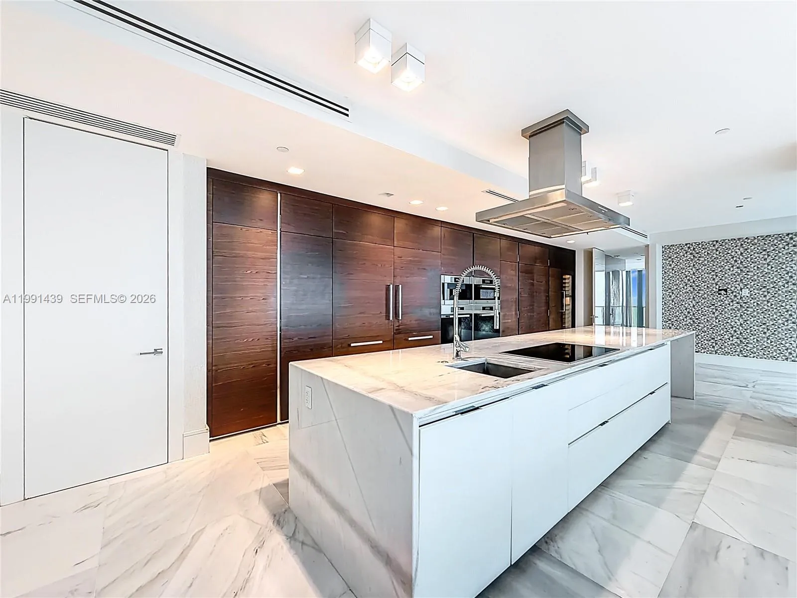 19575 Collins Ave 5, Sunny Isles Beach, Florida 33, Sunny Isles Beach, Florida 33160, 4 Bedrooms Bedrooms, 10 Rooms Rooms,5 BathroomsBathrooms,Residential,For Sale,19575 Collins Ave 5, Sunny Isles Beach, Florida 33,A11991439