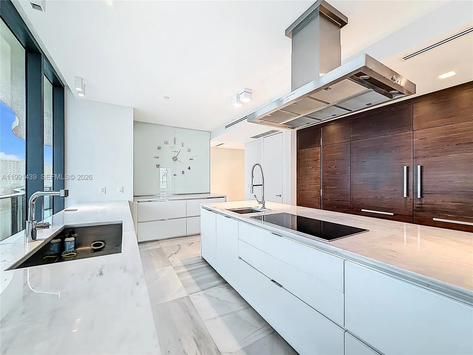 19575 Collins Ave 5, Sunny Isles Beach, Florida 33, Sunny Isles Beach, Florida 33160, 4 Bedrooms Bedrooms, 10 Rooms Rooms,5 BathroomsBathrooms,Residential,For Sale,19575 Collins Ave 5, Sunny Isles Beach, Florida 33,A11991439