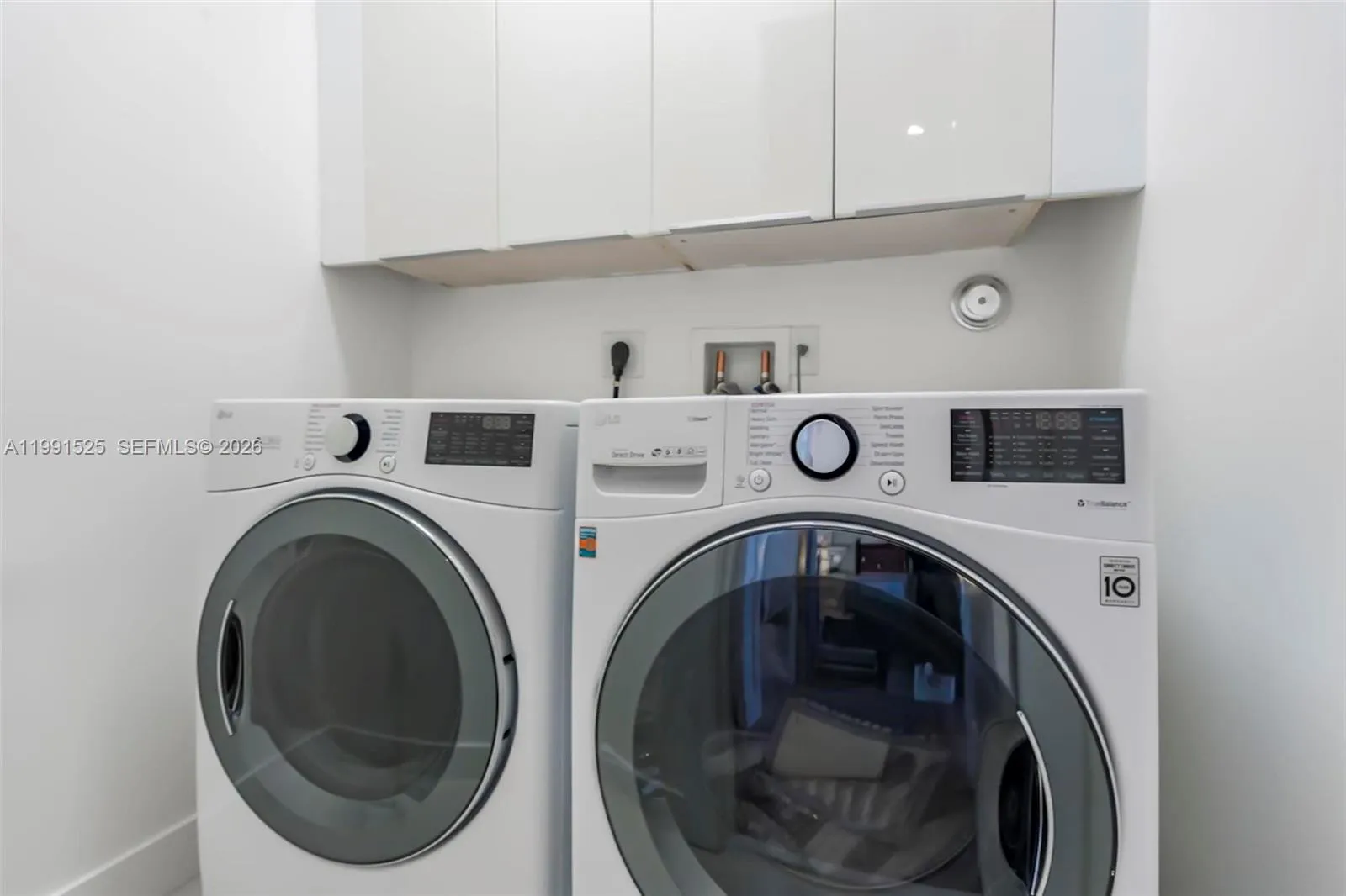 10502 Nw 66th St, Doral, Florida 33178, Doral, Florida 33178, 4 Bedrooms Bedrooms, ,3 BathroomsBathrooms,Residential,For Sale,10502 Nw 66th St, Doral, Florida 33178,A11991525