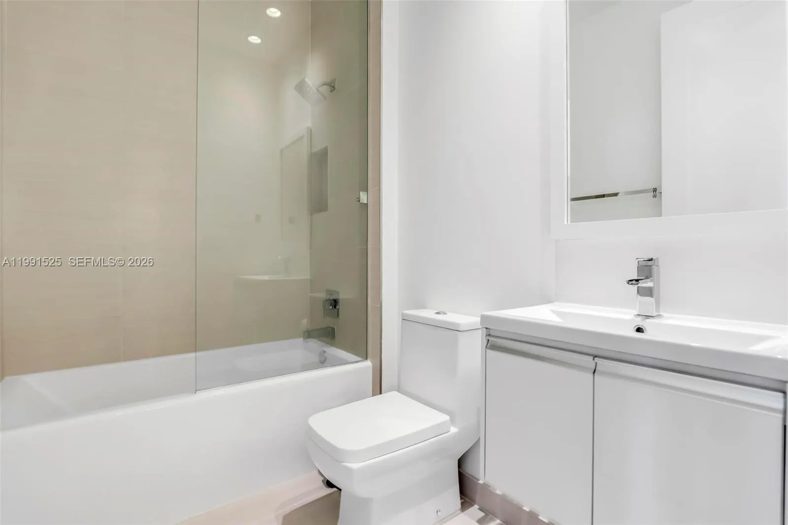 10502 Nw 66th St, Doral, Florida 33178, Doral, Florida 33178, 4 Bedrooms Bedrooms, ,3 BathroomsBathrooms,Residential,For Sale,10502 Nw 66th St, Doral, Florida 33178,A11991525