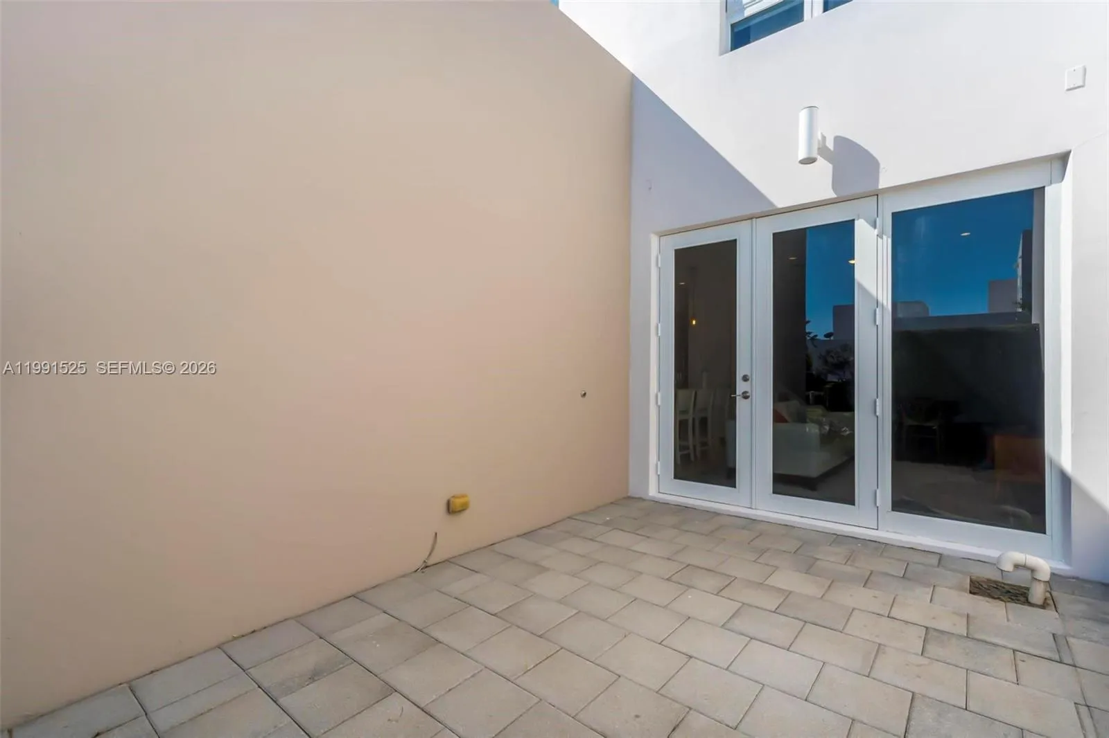 10502 Nw 66th St, Doral, Florida 33178, Doral, Florida 33178, 4 Bedrooms Bedrooms, ,3 BathroomsBathrooms,Residential,For Sale,10502 Nw 66th St, Doral, Florida 33178,A11991525