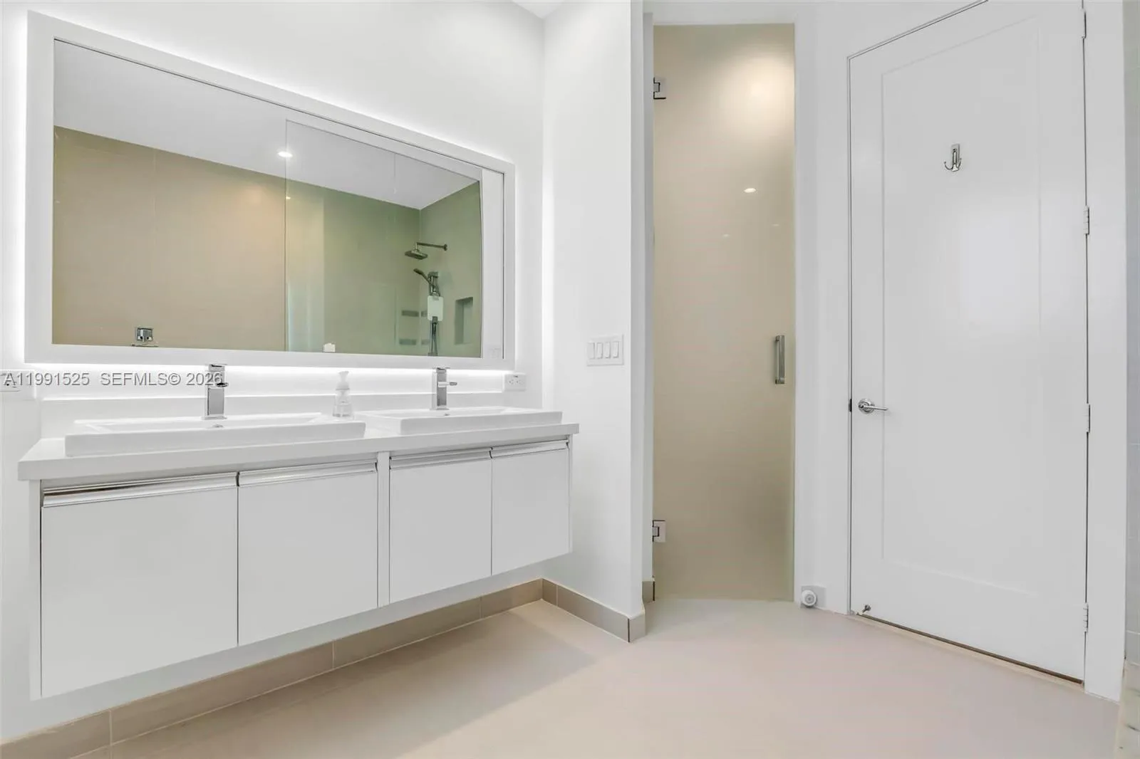 10502 Nw 66th St, Doral, Florida 33178, Doral, Florida 33178, 4 Bedrooms Bedrooms, ,3 BathroomsBathrooms,Residential,For Sale,10502 Nw 66th St, Doral, Florida 33178,A11991525