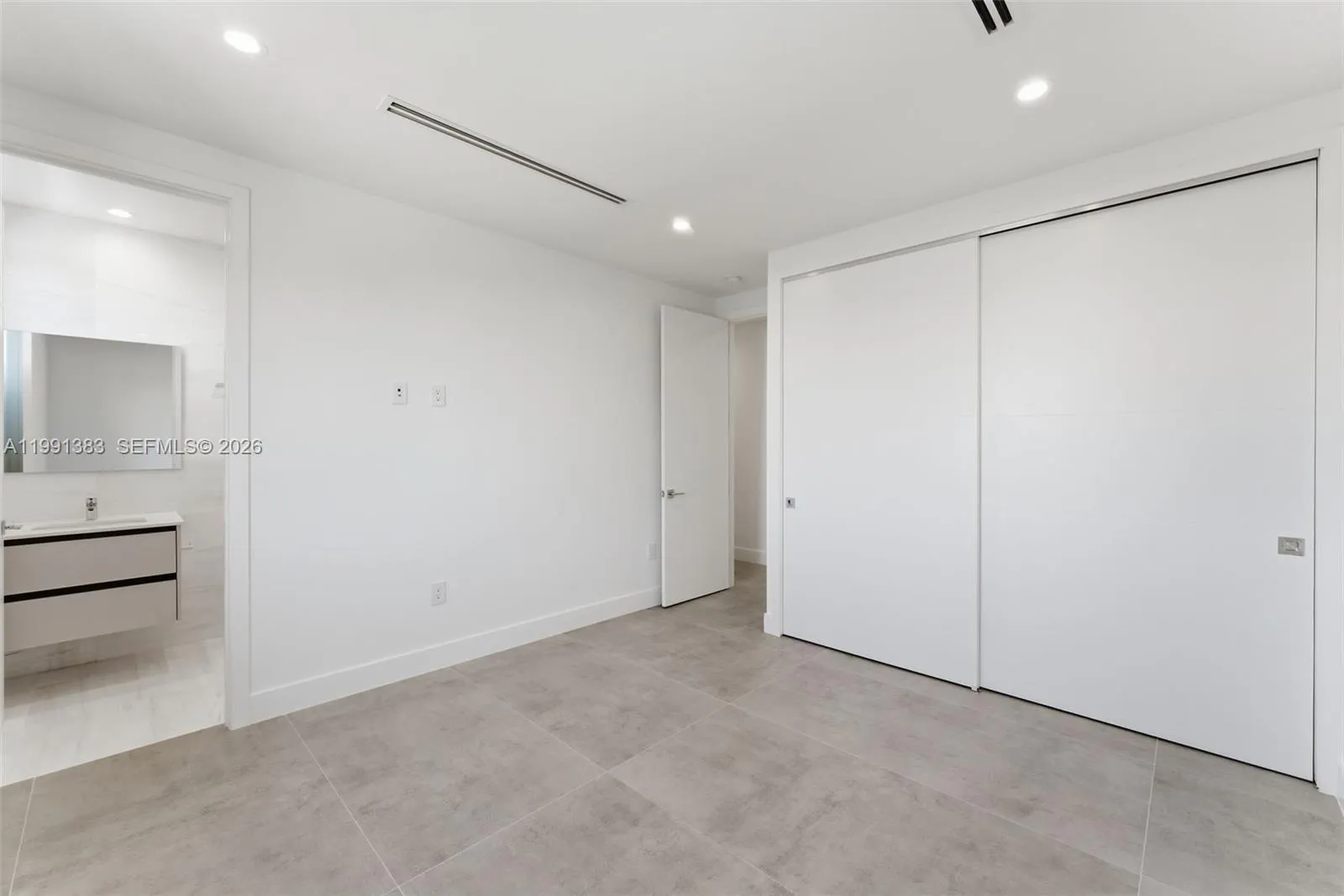 2840 Sw 32nd Ct, Miami, Florida 33133, Miami, Florida 33133, 4 Bedrooms Bedrooms, ,4 BathroomsBathrooms,Residential Lease,For Rent,2840 Sw 32nd Ct, Miami, Florida 33133,A11991383