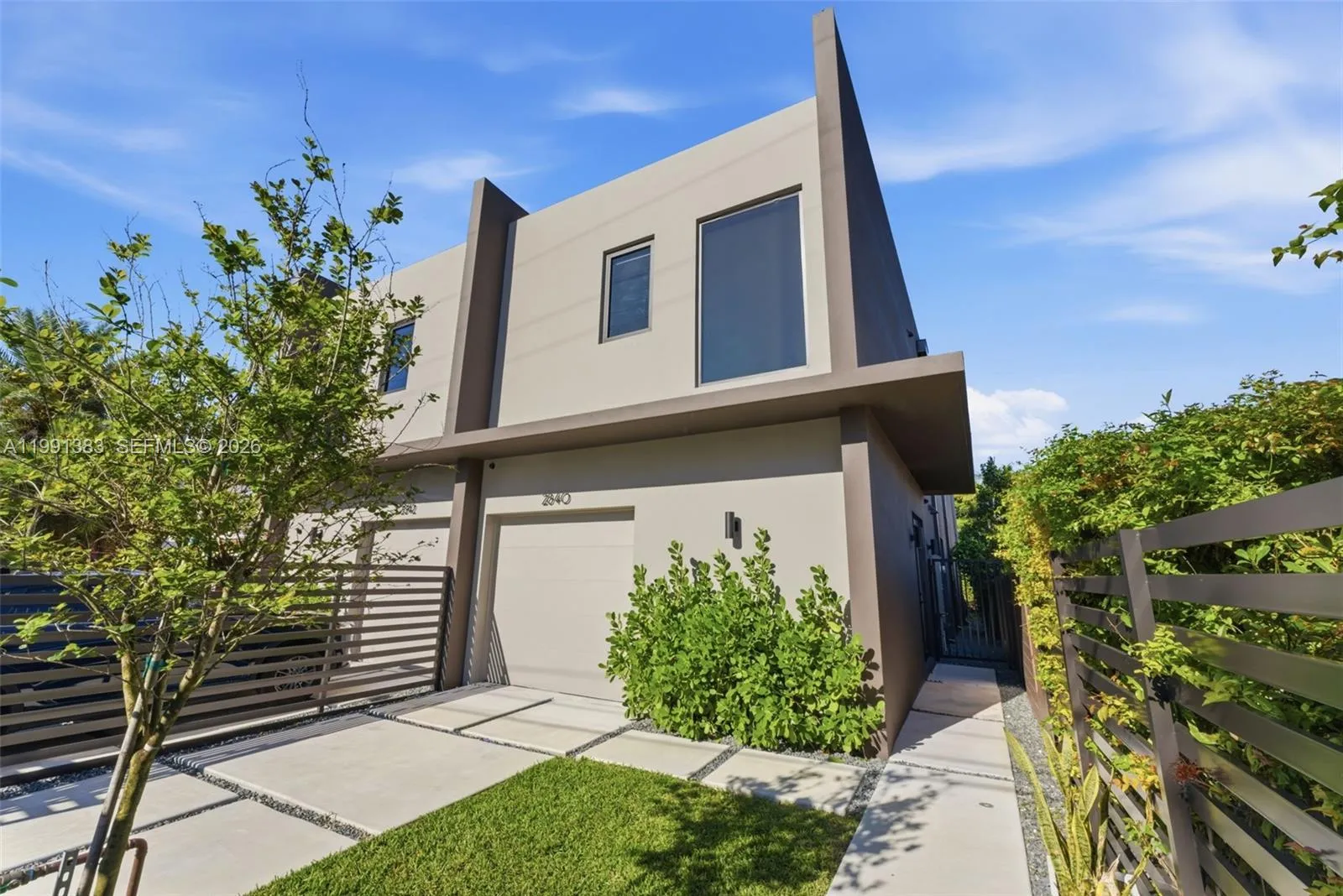 2840 Sw 32nd Ct, Miami, Florida 33133, Miami, Florida 33133, 4 Bedrooms Bedrooms, ,4 BathroomsBathrooms,Residential Lease,For Rent,2840 Sw 32nd Ct, Miami, Florida 33133,A11991383