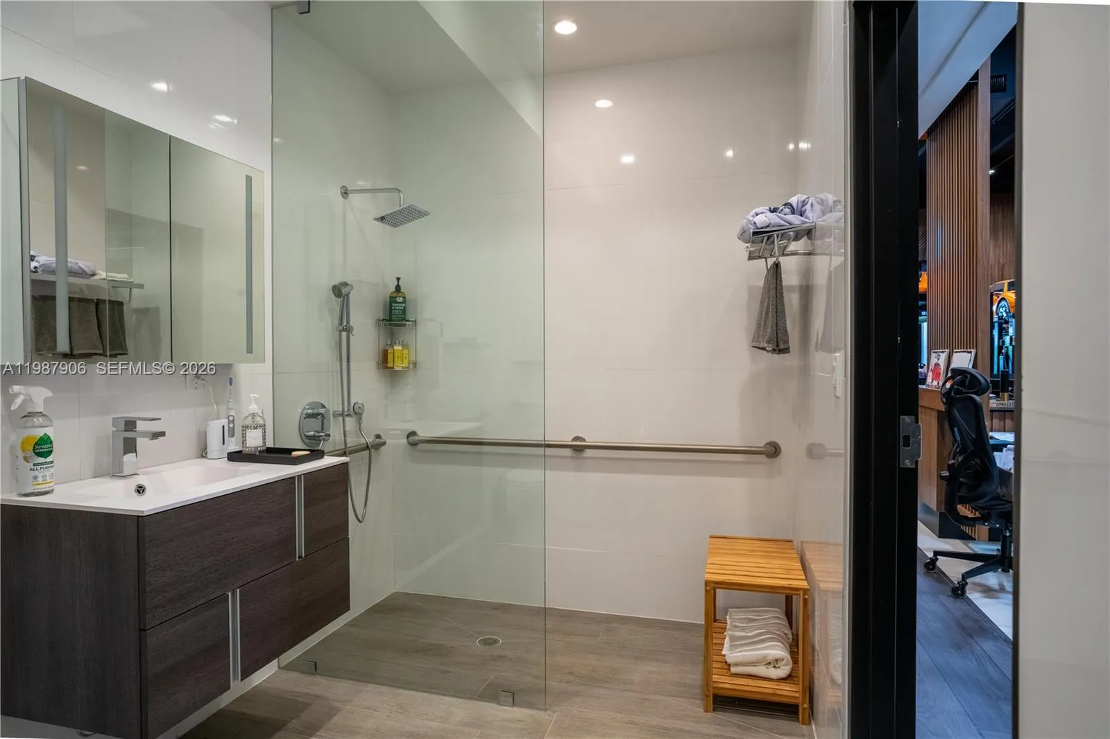 6010 Nw 102nd Ave 100, Doral, Florida 33178, Doral, Florida 33178, ,Commercial Sale,For Sale,6010 Nw 102nd Ave 100, Doral, Florida 33178,A11987906