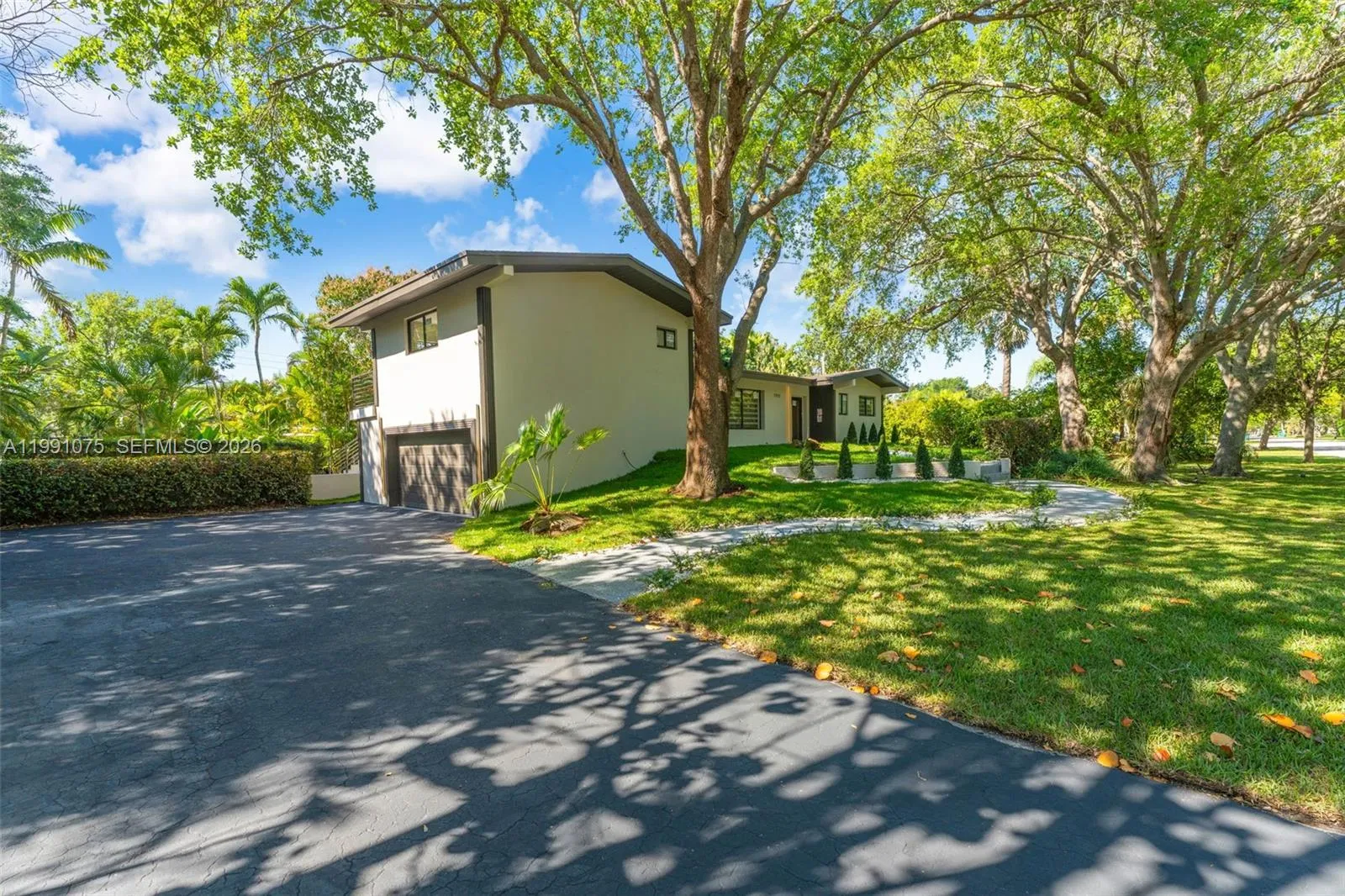 7920 Sw 132nd St, Pinecrest, Florida 33156, Pinecrest, Florida 33156, 3 Bedrooms Bedrooms, ,2 BathroomsBathrooms,Residential,For Sale,7920 Sw 132nd St, Pinecrest, Florida 33156,A11991075