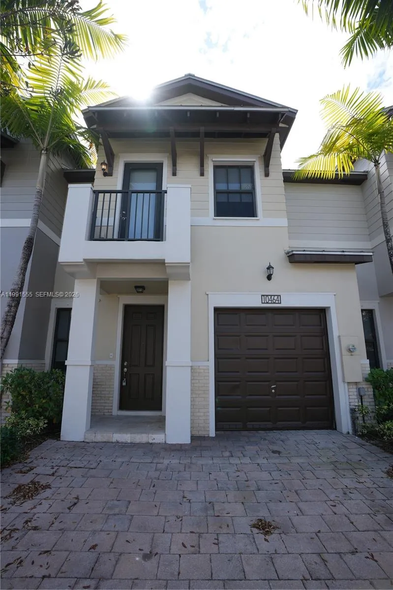 10468 Nw 61st Ln, Doral, Florida 33178, Doral, Florida 33178, 4 Bedrooms Bedrooms, ,3 BathroomsBathrooms,Residential Lease,For Rent,10468 Nw 61st Ln, Doral, Florida 33178,A11991555