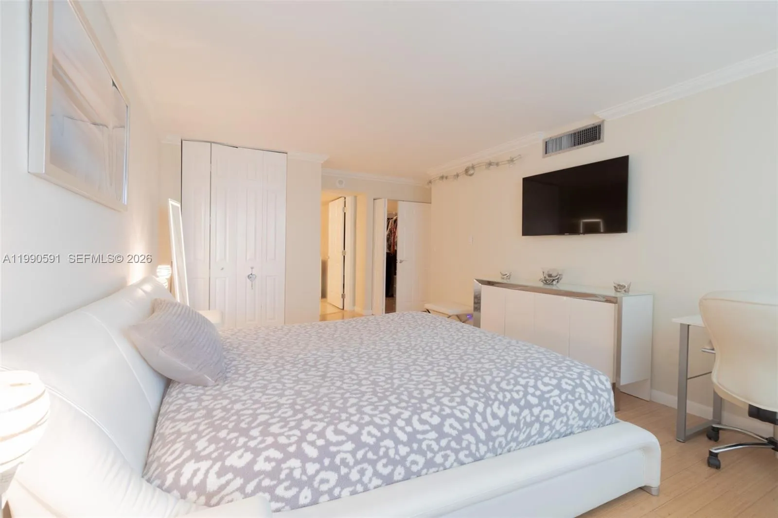 301 174 2417, Sunny Isles Beach, Florida 33160, Sunny Isles Beach, Florida 33160, 2 Bedrooms Bedrooms, ,2 BathroomsBathrooms,Residential,For Sale,301 174 2417, Sunny Isles Beach, Florida 33160,A11990591