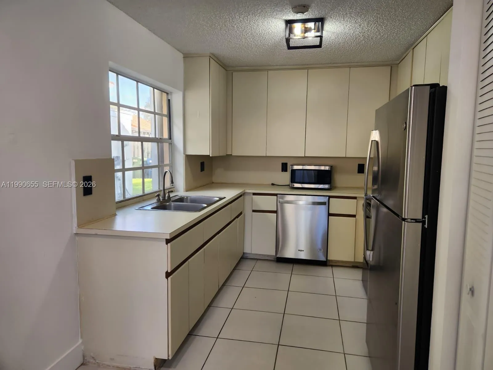 1365 Springside Dr 1365, Weston, Florida 33326, Weston, Florida 33326, 3 Bedrooms Bedrooms, ,2 BathroomsBathrooms,Residential Lease,For Rent,1365 Springside Dr 1365, Weston, Florida 33326,A11990655