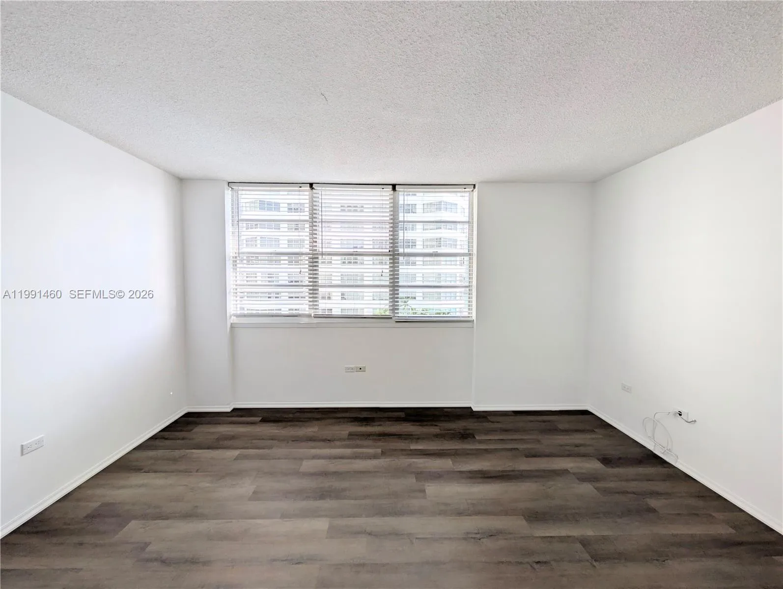 905 Brickell Bay Dr 531, Miami, Florida 33131, Miami, Florida 33131, 2 Bedrooms Bedrooms, ,2 BathroomsBathrooms,Residential Lease,For Rent,905 Brickell Bay Dr 531, Miami, Florida 33131,A11991460