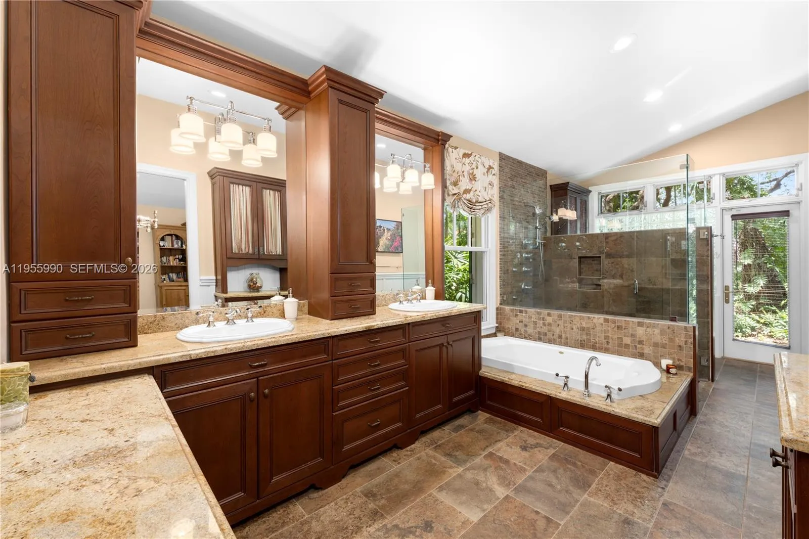 7400 Sw 47th Ct, Miami, Florida 33143, Miami, Florida 33143, 5 Bedrooms Bedrooms, ,4 BathroomsBathrooms,Residential Lease,For Rent,7400 Sw 47th Ct, Miami, Florida 33143,A11955990