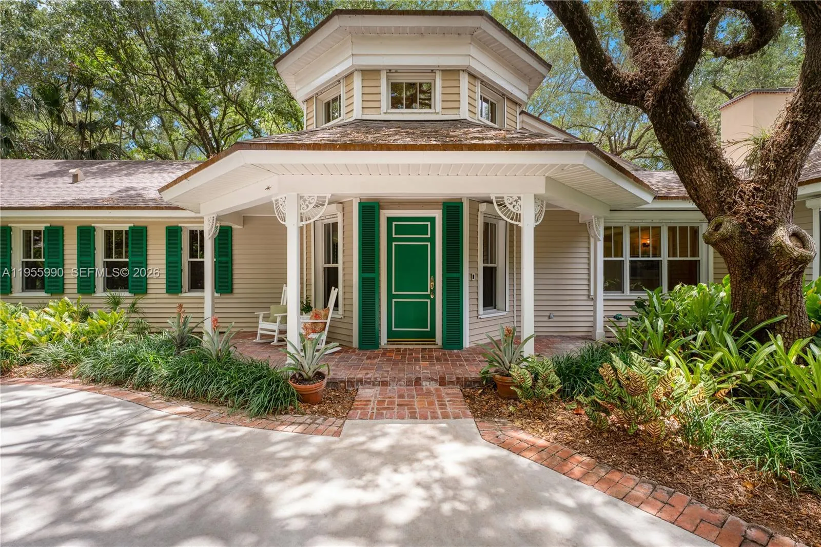 7400 Sw 47th Ct, Miami, Florida 33143, Miami, Florida 33143, 5 Bedrooms Bedrooms, ,4 BathroomsBathrooms,Residential Lease,For Rent,7400 Sw 47th Ct, Miami, Florida 33143,A11955990