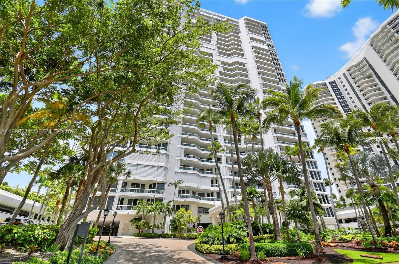 21150 Point Pl 1505, Aventura, Florida 33180, Aventura, Florida 33180, 2 Bedrooms Bedrooms, ,2 BathroomsBathrooms,Residential,For Sale,21150 Point Pl 1505, Aventura, Florida 33180,A11990231