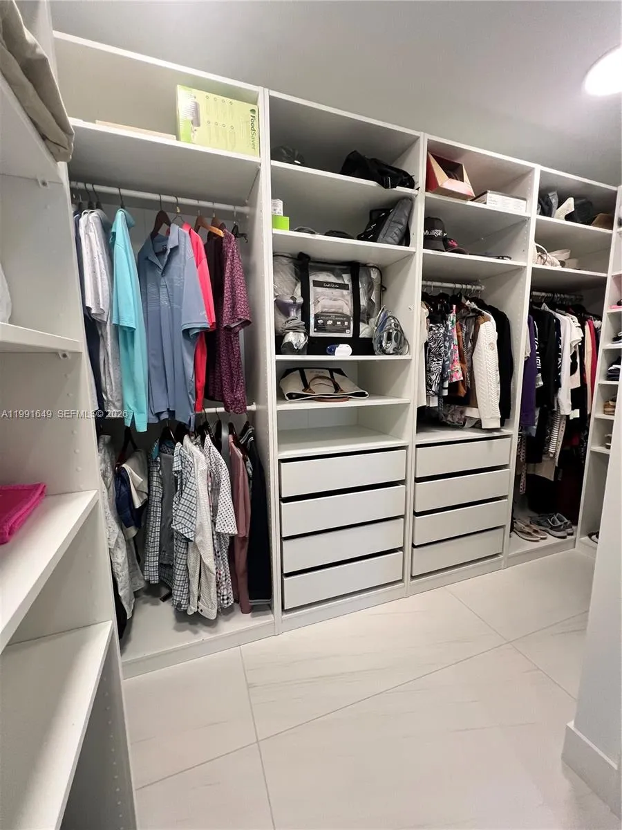 153 N Seabreeze Blvd 1703, Fort Lauderdale, Florid, Fort Lauderdale, Florida 33304, 2 Bedrooms Bedrooms, ,2 BathroomsBathrooms,Residential Lease,For Rent,153 N Seabreeze Blvd 1703, Fort Lauderdale, Florid,A11991649