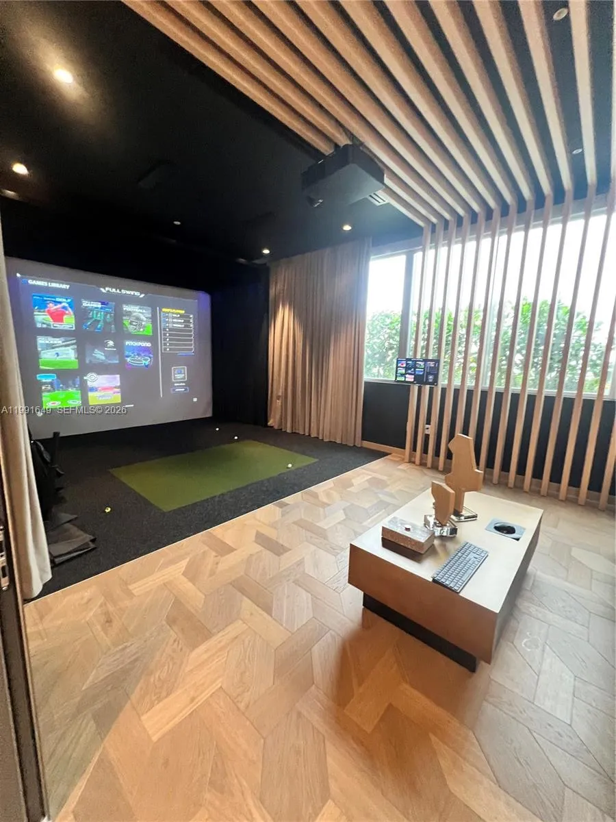 Golf simulator