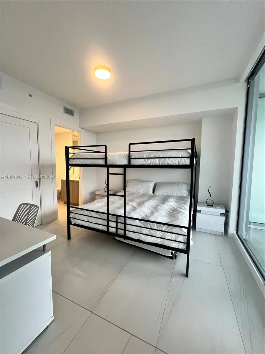 153 N Seabreeze Blvd 1703, Fort Lauderdale, Florid, Fort Lauderdale, Florida 33304, 2 Bedrooms Bedrooms, ,2 BathroomsBathrooms,Residential Lease,For Rent,153 N Seabreeze Blvd 1703, Fort Lauderdale, Florid,A11991649