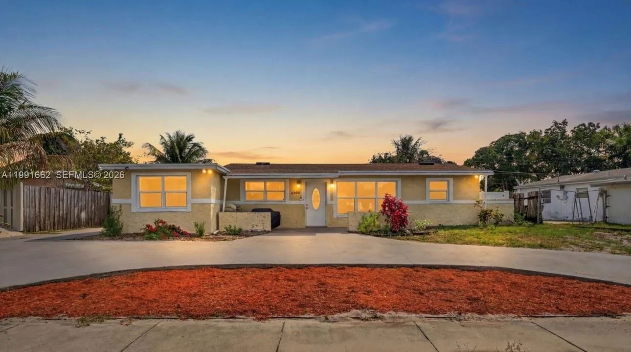 4200 Ne 4th Ave, Deerfield Beach, Florida 33064, Deerfield Beach, Florida 33064, 5 Bedrooms Bedrooms, ,2 BathroomsBathrooms,Residential,For Sale,4200 Ne 4th Ave, Deerfield Beach, Florida 33064,A11991662