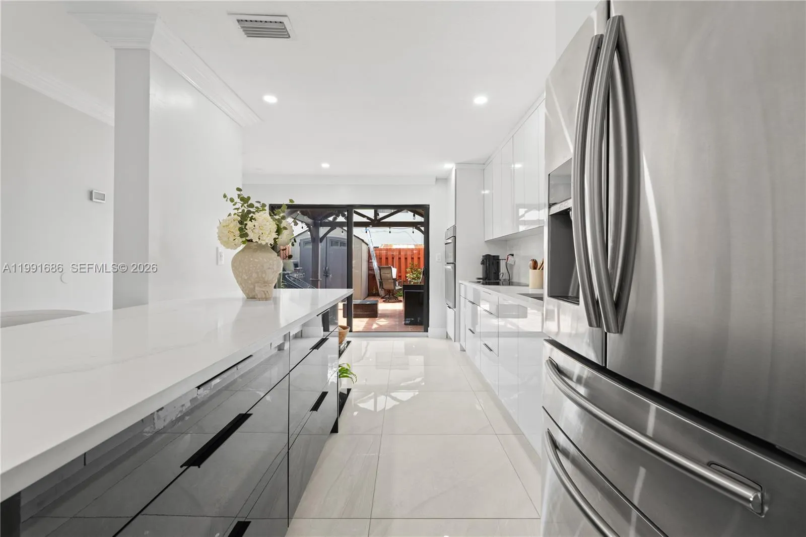 10908 Nw 7th St 403, Miami, Florida 33172, Miami, Florida 33172, 2 Bedrooms Bedrooms, ,2 BathroomsBathrooms,Residential,For Sale,10908 Nw 7th St 403, Miami, Florida 33172,A11991686
