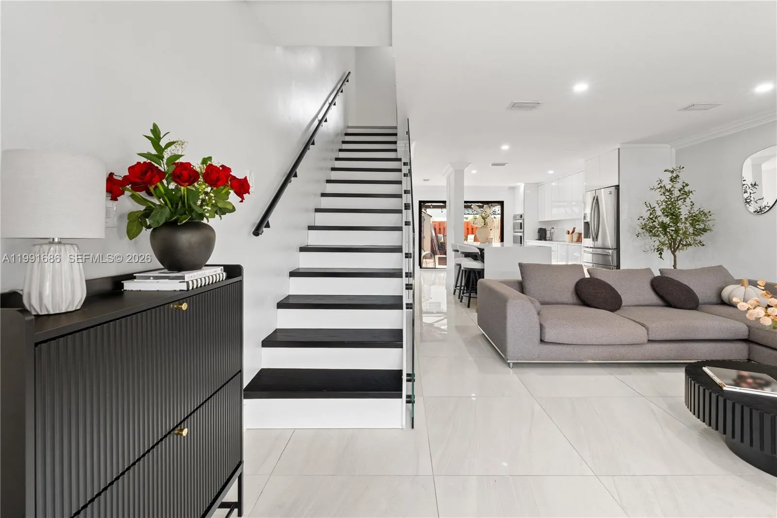 10908 Nw 7th St 403, Miami, Florida 33172, Miami, Florida 33172, 2 Bedrooms Bedrooms, ,2 BathroomsBathrooms,Residential,For Sale,10908 Nw 7th St 403, Miami, Florida 33172,A11991686