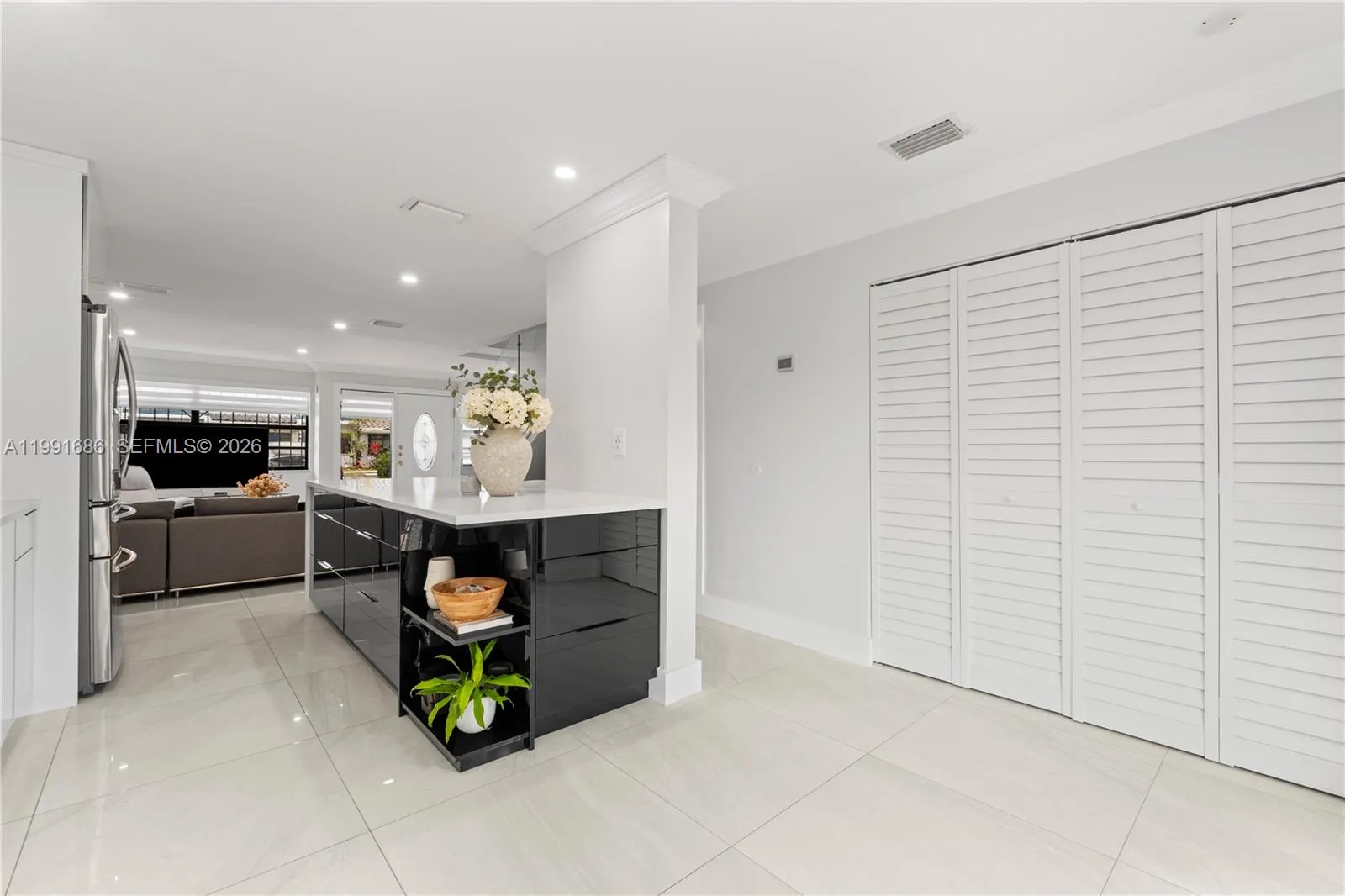 10908 Nw 7th St 403, Miami, Florida 33172, Miami, Florida 33172, 2 Bedrooms Bedrooms, ,2 BathroomsBathrooms,Residential,For Sale,10908 Nw 7th St 403, Miami, Florida 33172,A11991686