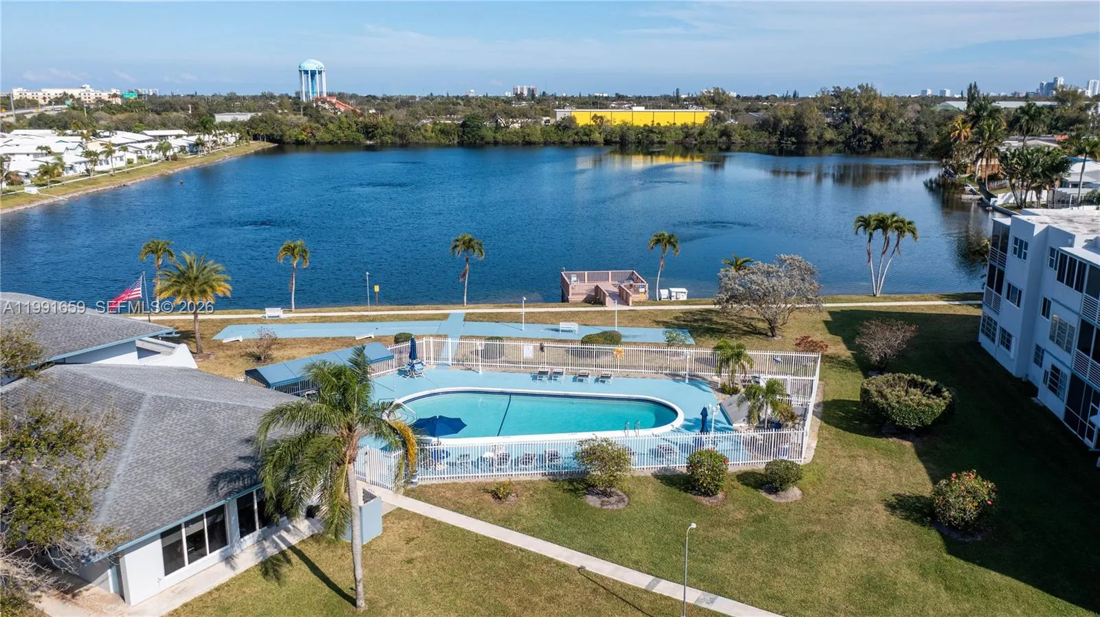 2300 Park Ln 203, Hollywood, Florida 33021, Hollywood, Florida 33021, 1 Bedroom Bedrooms, ,1 BathroomBathrooms,Residential,For Sale,2300 Park Ln 203, Hollywood, Florida 33021,A11991659