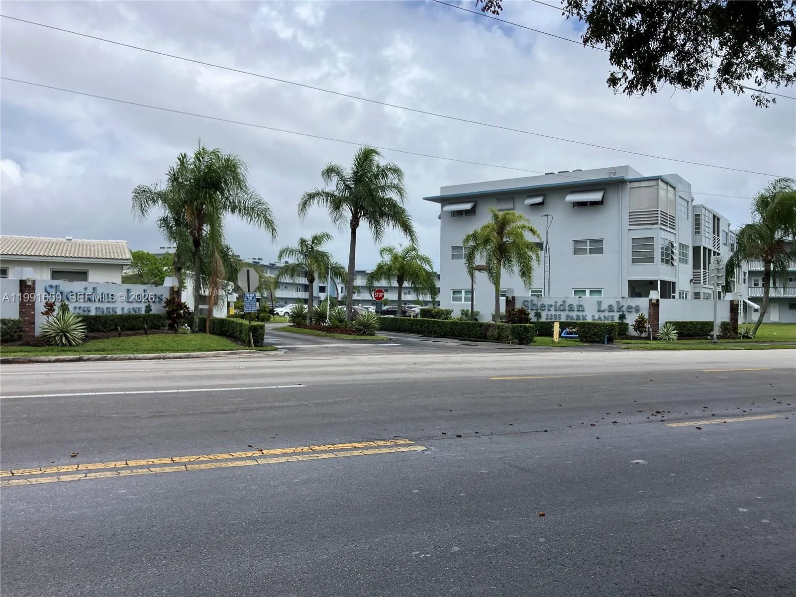 2300 Park Ln 203, Hollywood, Florida 33021, Hollywood, Florida 33021, 1 Bedroom Bedrooms, ,1 BathroomBathrooms,Residential,For Sale,2300 Park Ln 203, Hollywood, Florida 33021,A11991659