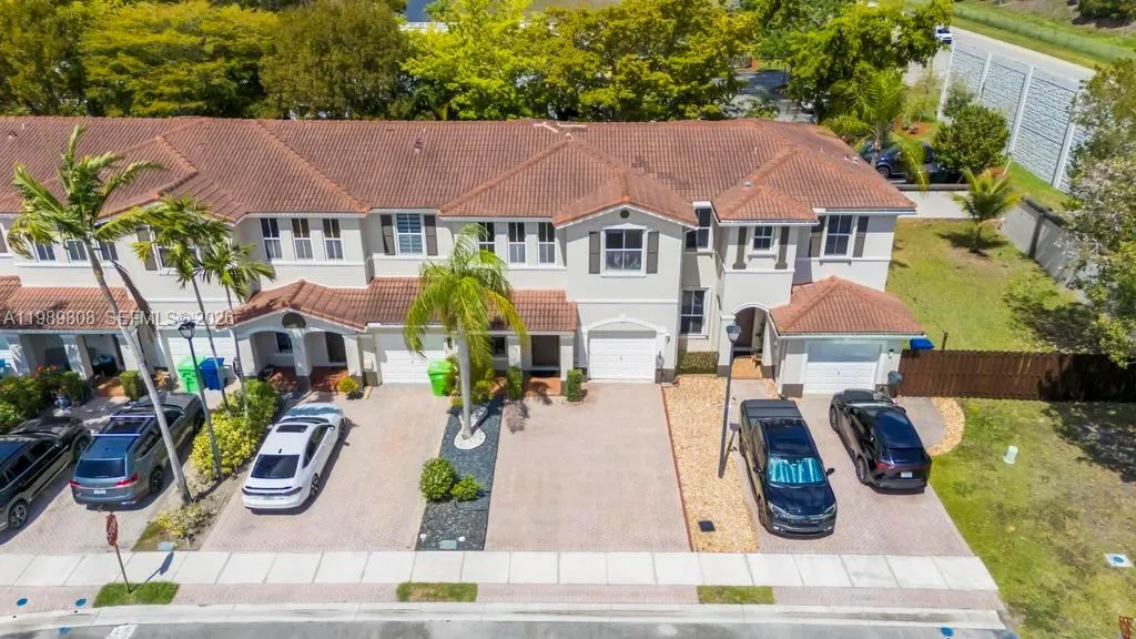 102 Riverwalk Cir, Sunrise, Florida 33326, Sunrise, Florida 33326, 2 Bedrooms Bedrooms, ,2 BathroomsBathrooms,Residential,For Sale,102 Riverwalk Cir, Sunrise, Florida 33326,A11989808