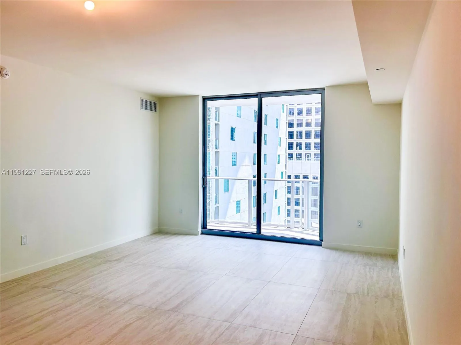77 Se 5th 3614, Miami, Florida 33131, Miami, Florida 33131, 1 Bedroom Bedrooms, ,1 BathroomBathrooms,Residential,For Sale,77 Se 5th 3614, Miami, Florida 33131,A11991227