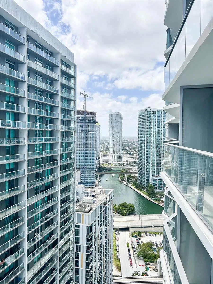 77 Se 5th 3614, Miami, Florida 33131, Miami, Florida 33131, 1 Bedroom Bedrooms, ,1 BathroomBathrooms,Residential,For Sale,77 Se 5th 3614, Miami, Florida 33131,A11991227