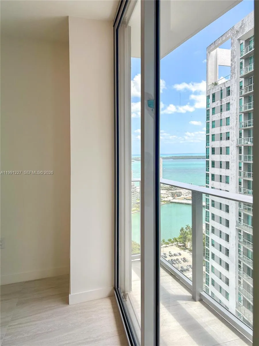 77 Se 5th 3614, Miami, Florida 33131, Miami, Florida 33131, 1 Bedroom Bedrooms, ,1 BathroomBathrooms,Residential,For Sale,77 Se 5th 3614, Miami, Florida 33131,A11991227