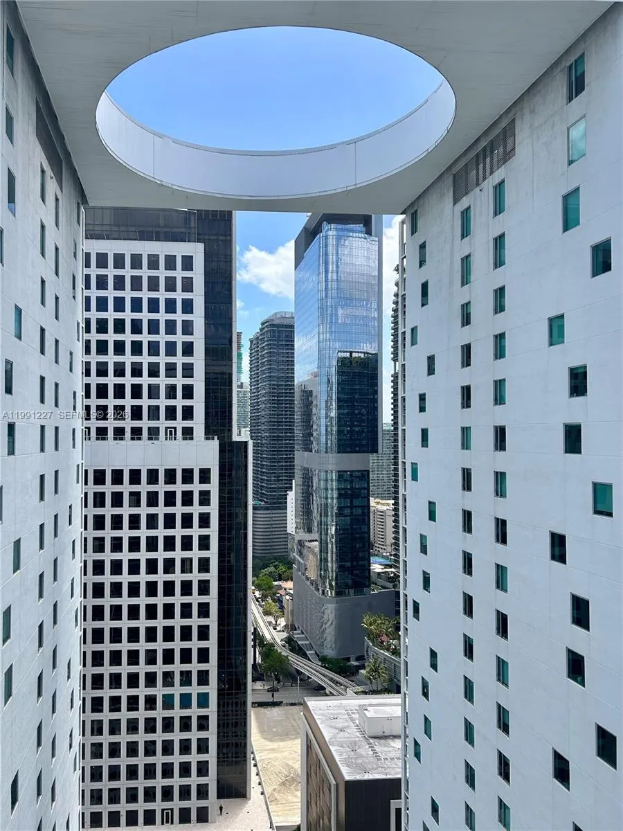 77 Se 5th 3614, Miami, Florida 33131, Miami, Florida 33131, 1 Bedroom Bedrooms, ,1 BathroomBathrooms,Residential,For Sale,77 Se 5th 3614, Miami, Florida 33131,A11991227