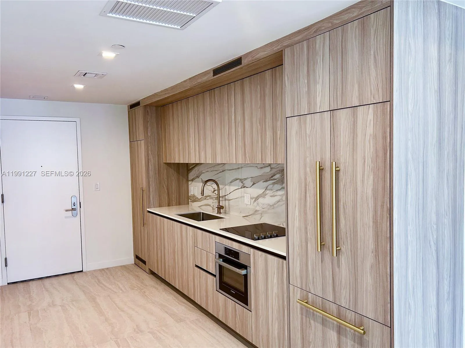 77 Se 5th 3614, Miami, Florida 33131, Miami, Florida 33131, 1 Bedroom Bedrooms, ,1 BathroomBathrooms,Residential,For Sale,77 Se 5th 3614, Miami, Florida 33131,A11991227