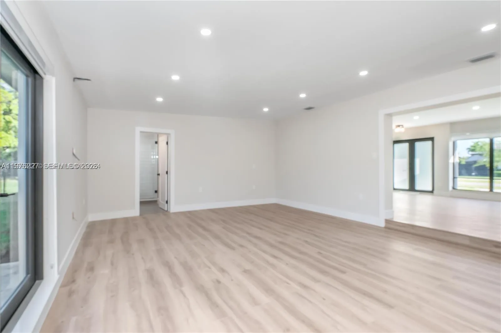 8421 Sw 27th Ter, Miami, Florida 33155, Miami, Florida 33155, 3 Bedrooms Bedrooms, ,2 BathroomsBathrooms,Residential Lease,For Rent,8421 Sw 27th Ter, Miami, Florida 33155,A11976227