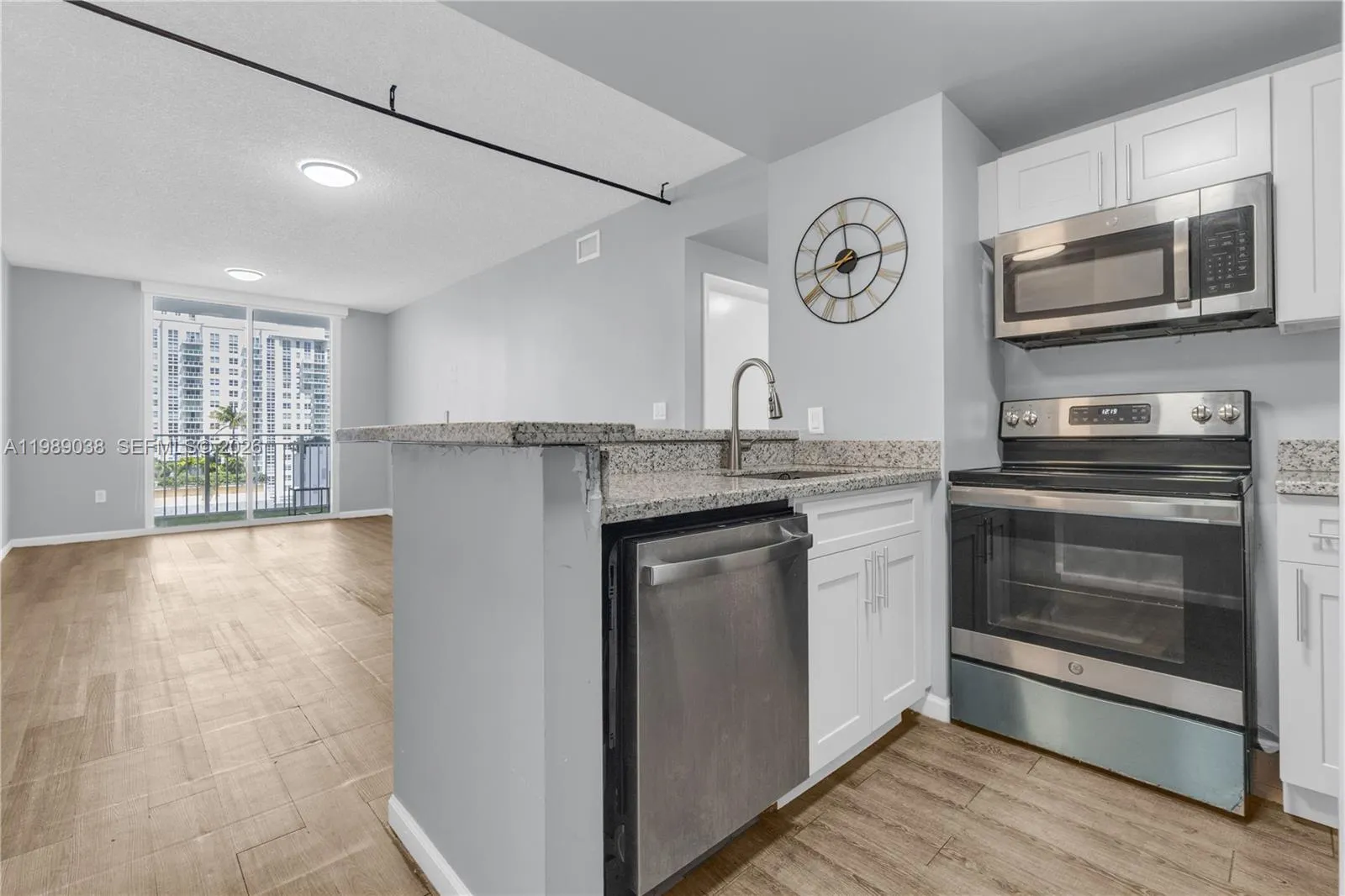 185 Se 14th Ter 1611, Miami, Florida 33131, Miami, Florida 33131, 1 Bedroom Bedrooms, ,1 BathroomBathrooms,Residential,For Sale,185 Se 14th Ter 1611, Miami, Florida 33131,A11989038